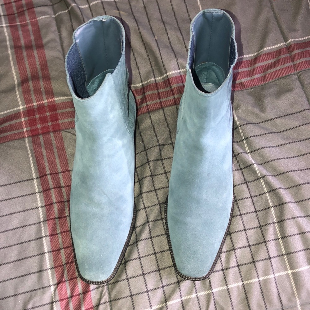 Talbots blue suede booties size 6 1/2 B